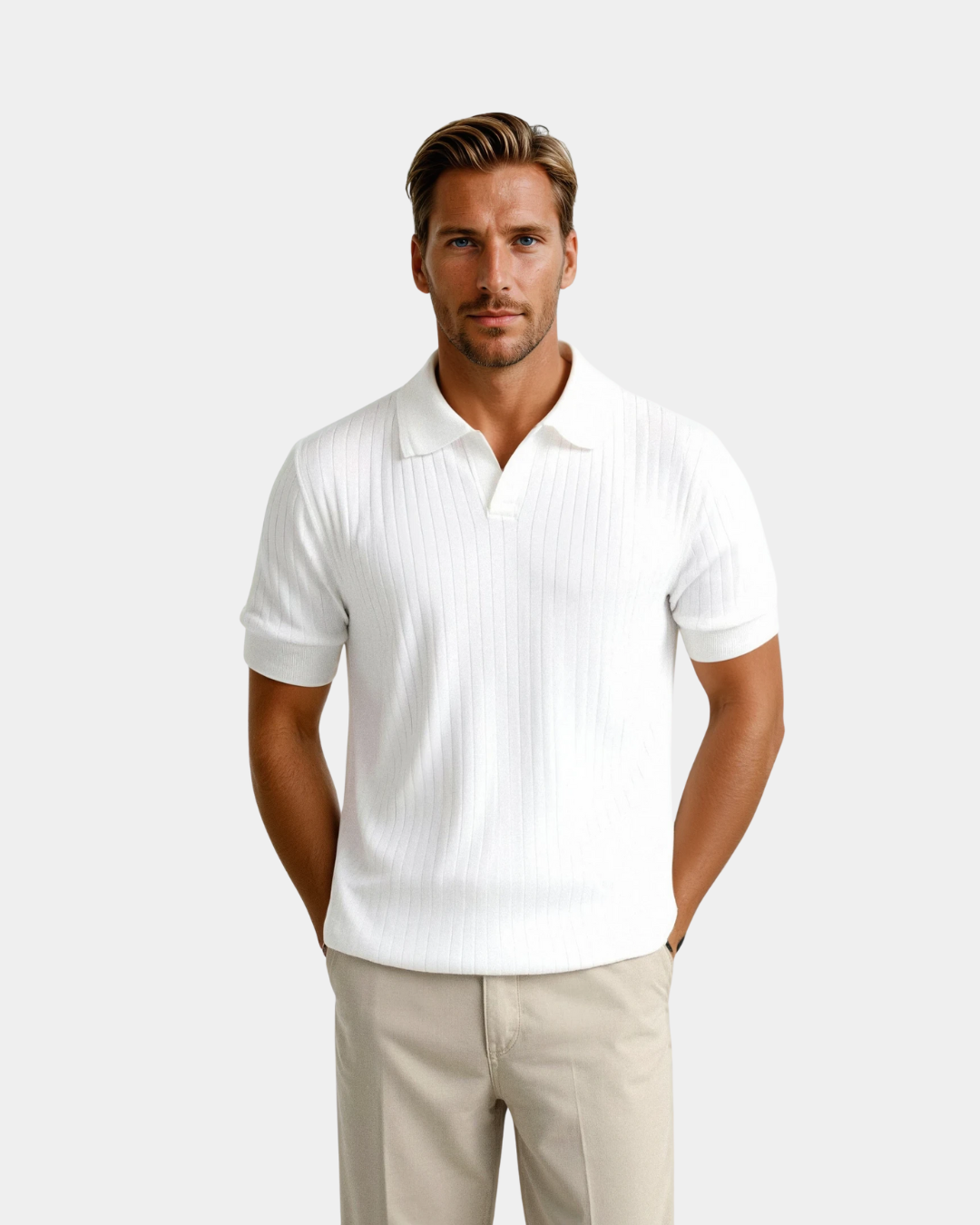 Camisa de cuello alto blanca de manga corta para hombre