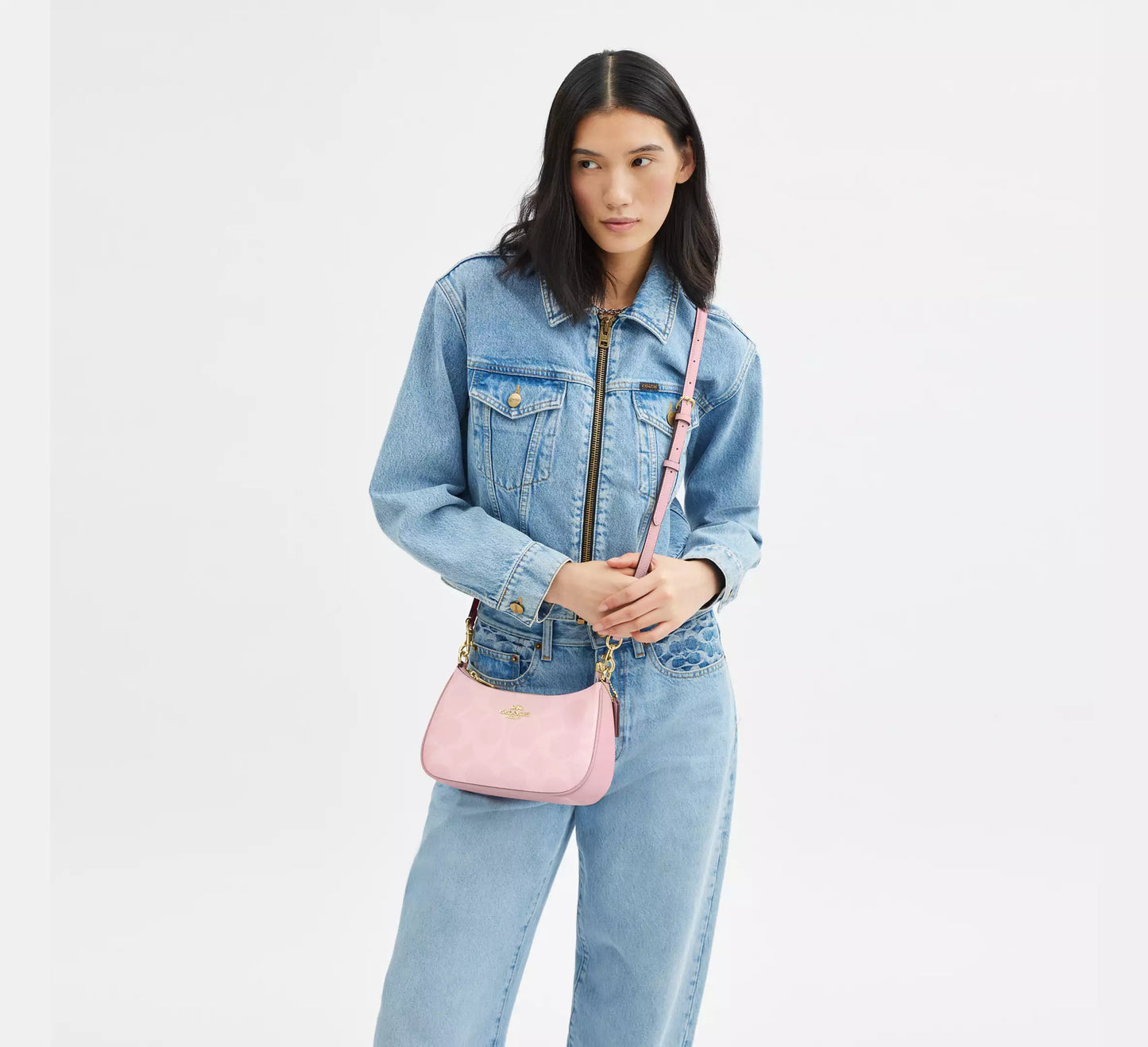 Teri Shoulder Bag In Signature Canvas