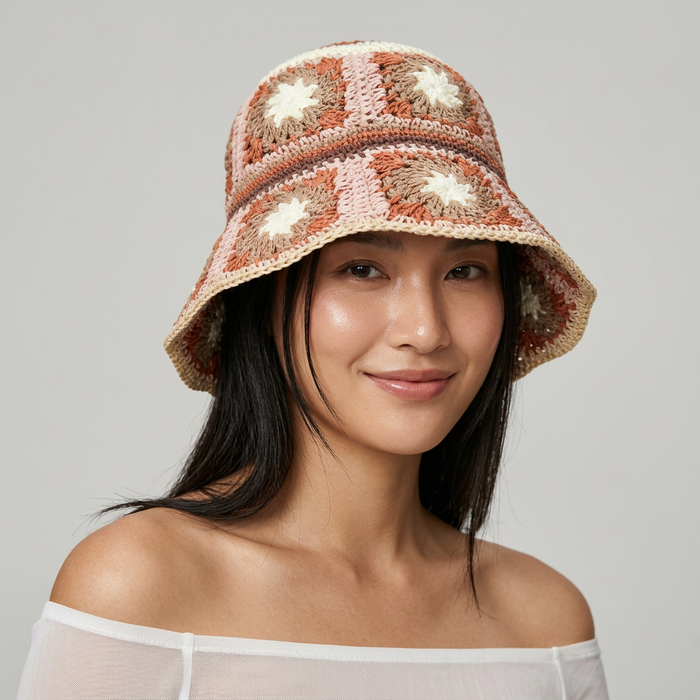 Riva | Gorro de crochet con paneles florales