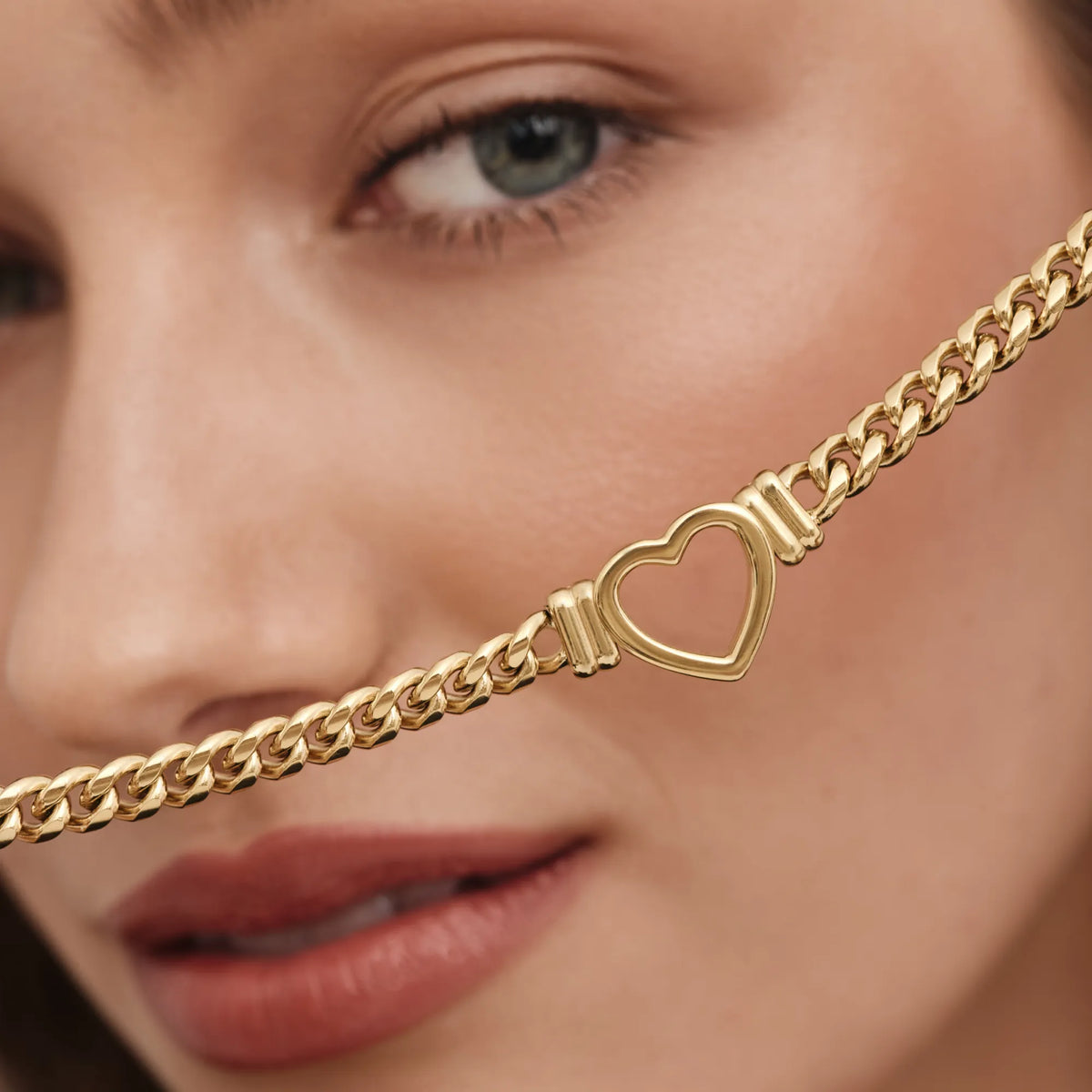 Celvina Heart Chain