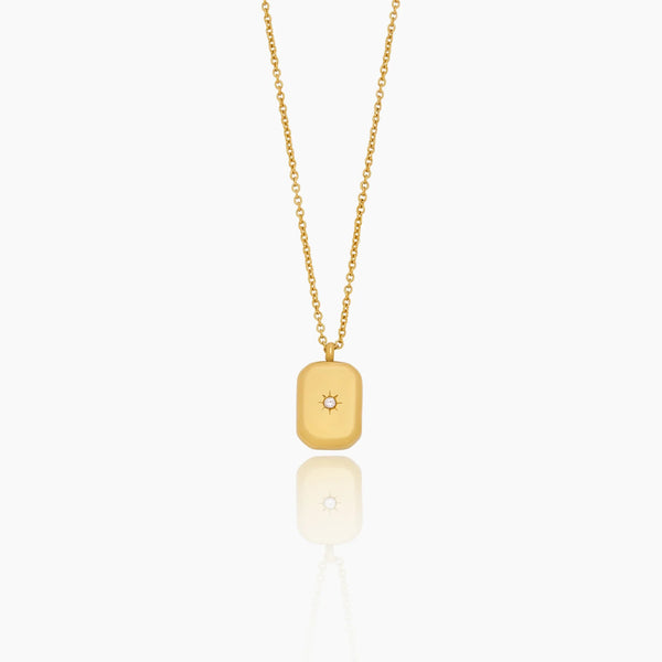 Stella Pendant Necklace
