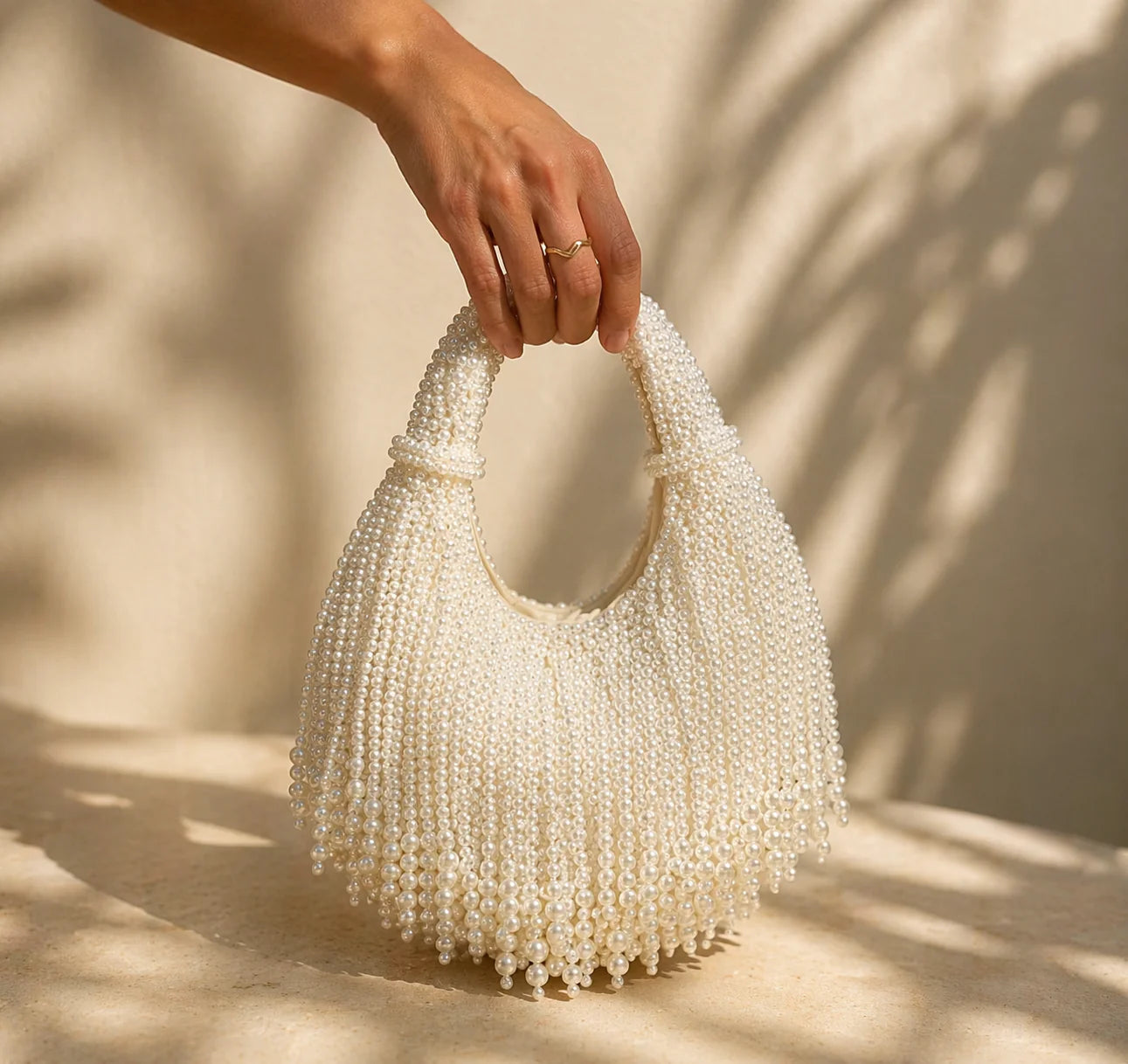 Ellie | Bolso de fiesta con perlas y flecos