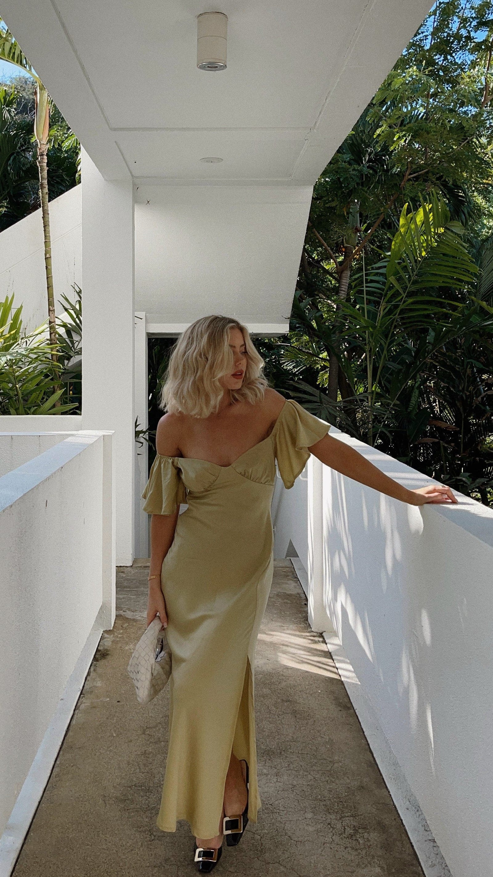 Emilia | Vestido midi con volantes
