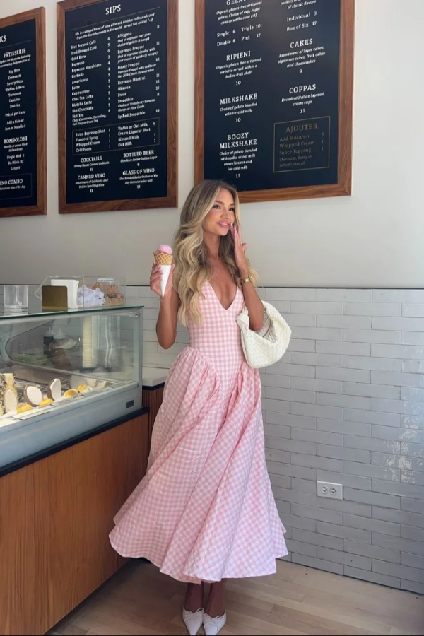 Liora | Vestido midi halter de cuadros vichy