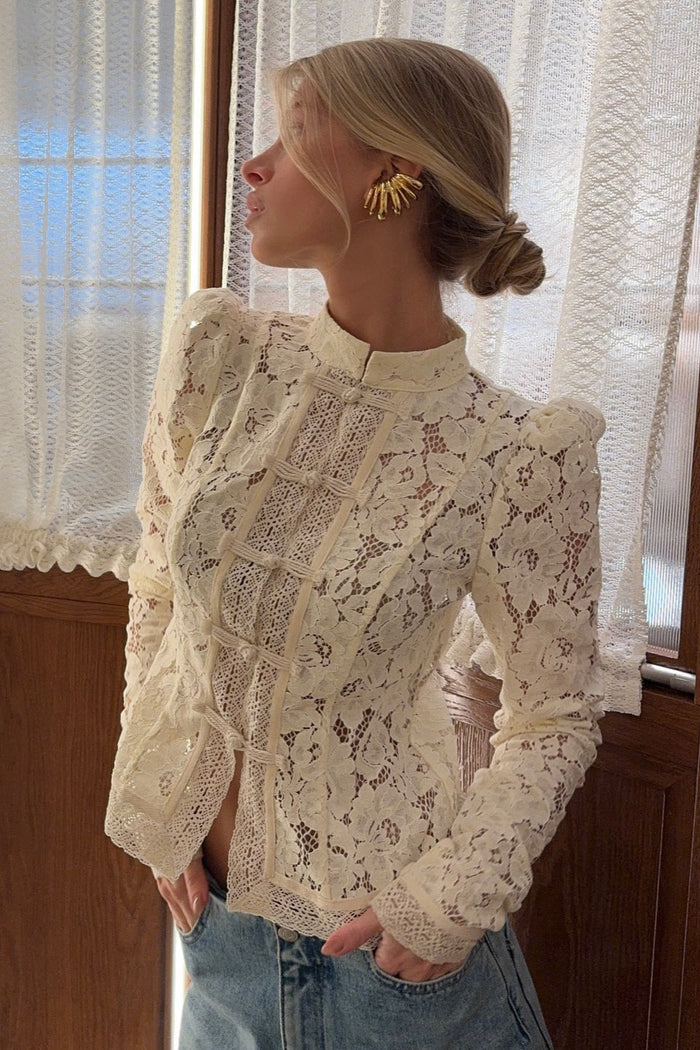 Susan | Chaqueta de encaje floral con cuello mao y botones