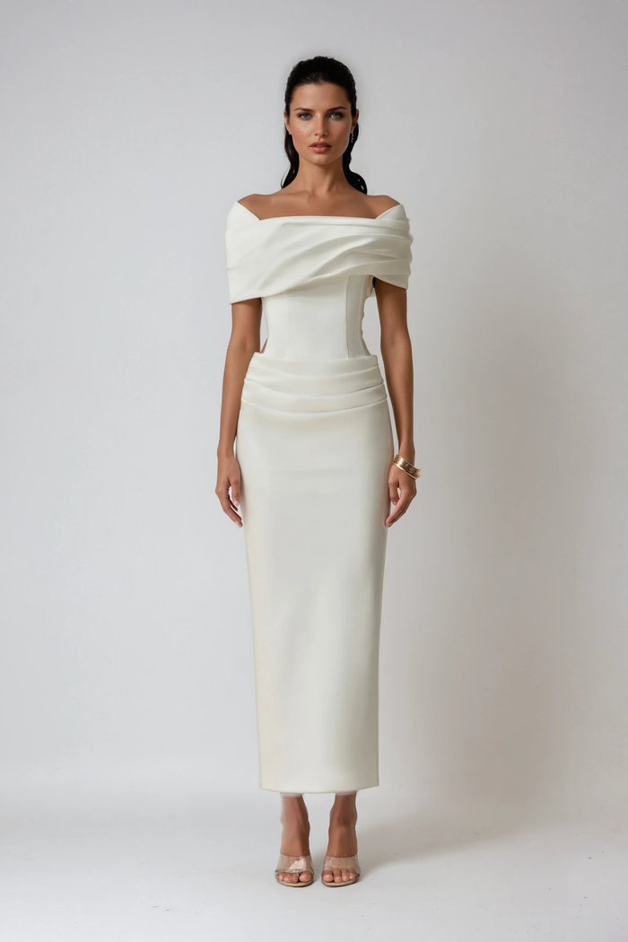 Thea | Vestido largo de hombros descubiertos con fruncido