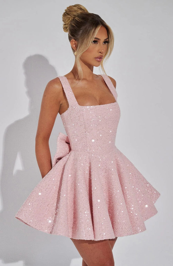 Victoria | Vestido corto de tweed con lentejuelas y lazo